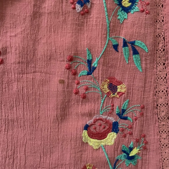 Free People-style embroidered dress - Picture 3 of 4